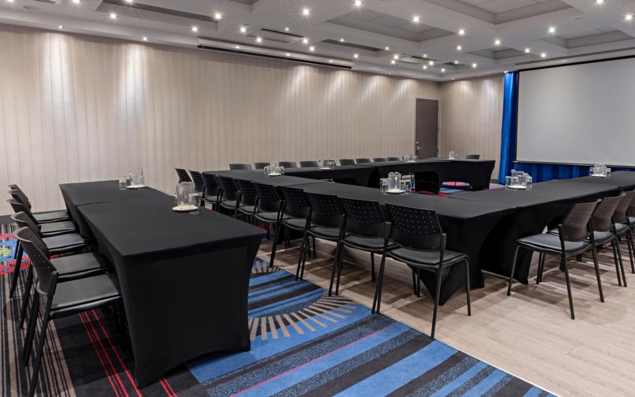 Lhotelquebec Hotel 4*