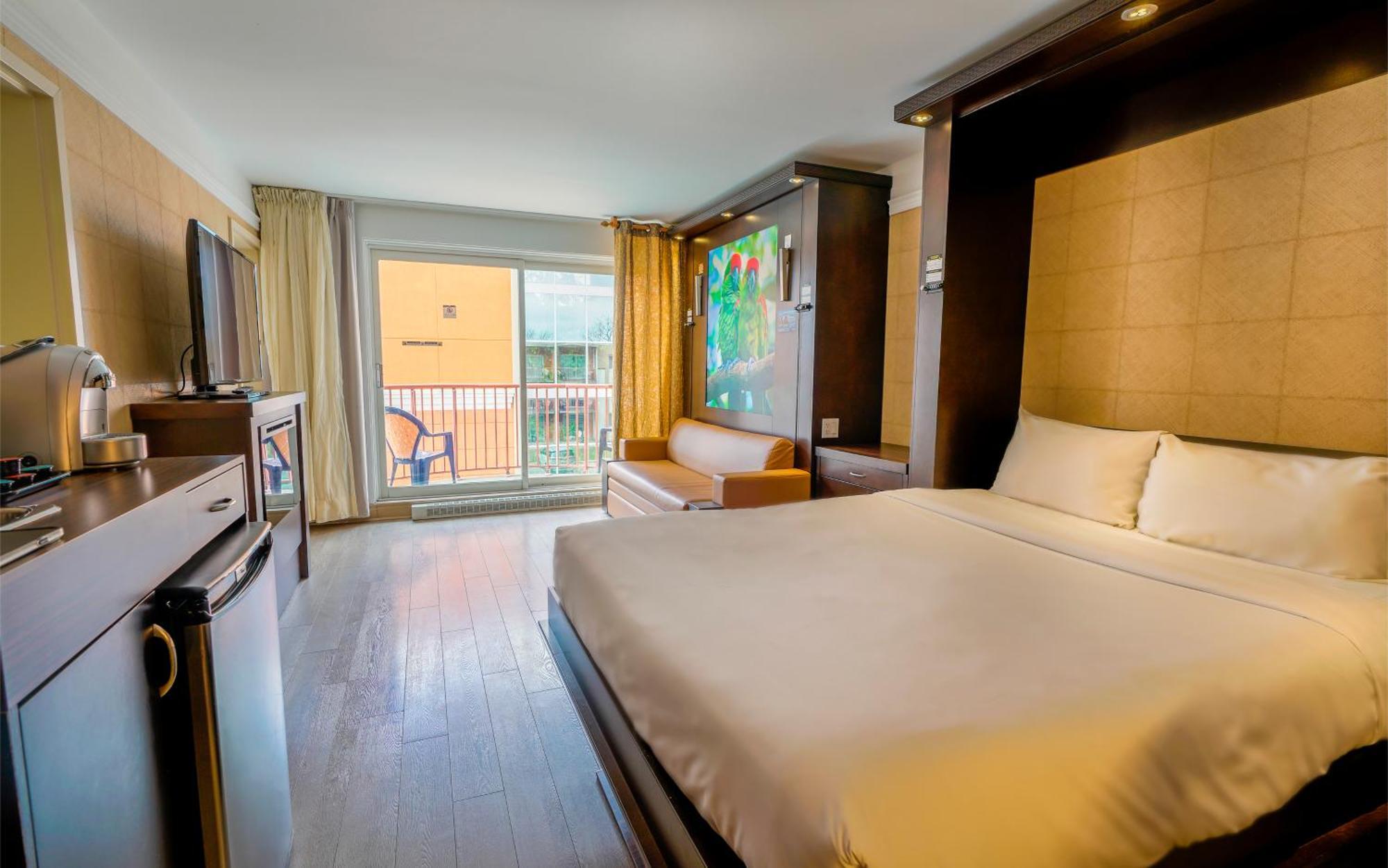 Hotel Lhotelquebec 4*
